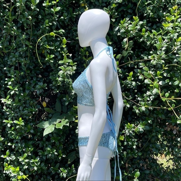 💋NWT CLUB Exx Dolls Kill Hypnotic Hype Blue Foiled Ruched Shorts and Top 2 Pc - Picture 11 of 14